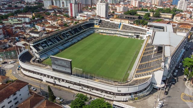 Estádio Urbano Caldeira
