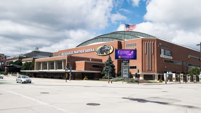 UW-Milwaukee Panther Arena